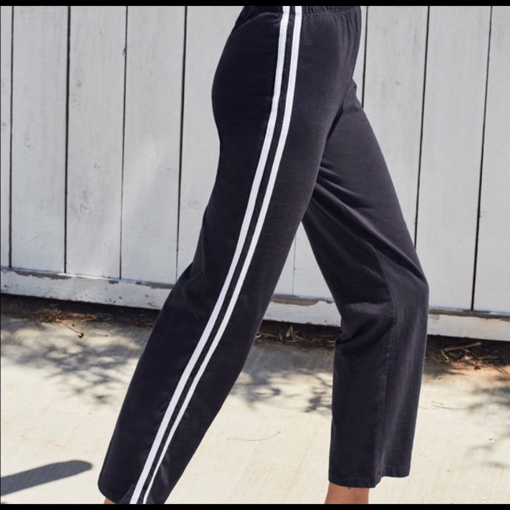 Brandy Melville nave flare very comfortable pants